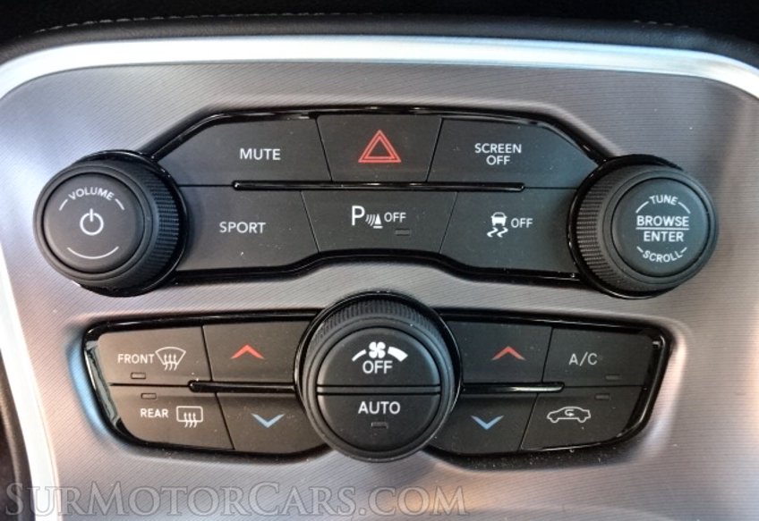 2019 Dodge Challenger - Image 31