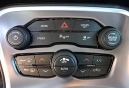 2019 Dodge Challenger - Image 31