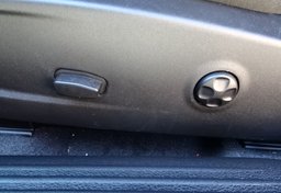 2019 Dodge Challenger - Image 40