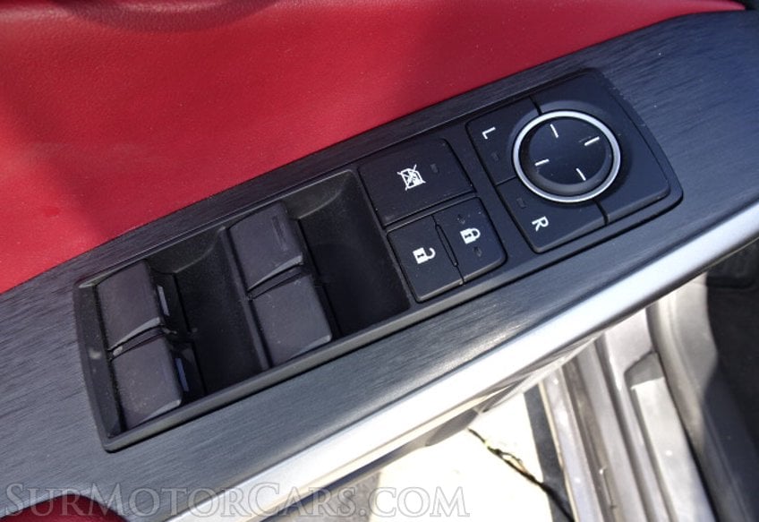 2019 Lexus IS - Image 44