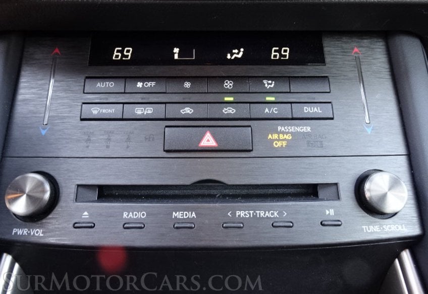 2019 Lexus IS - Image 48