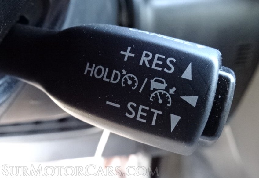 2019 Lexus IS - Image 38