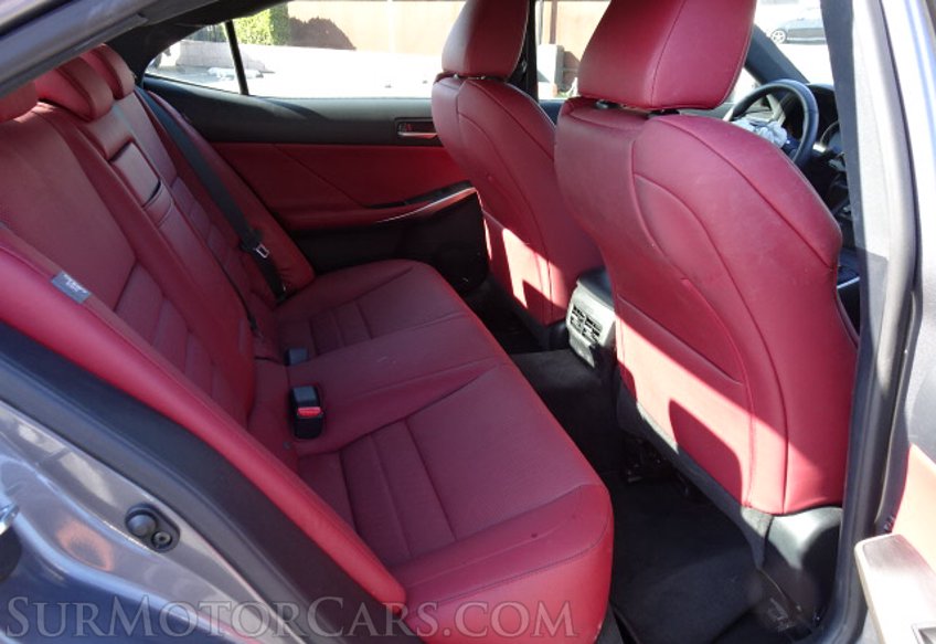 2019 Lexus IS - Image 34