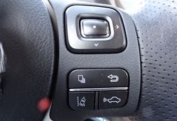 2019 Lexus IS - Image 36