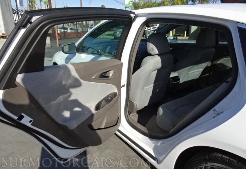 2020 Chevrolet Malibu - Image 20