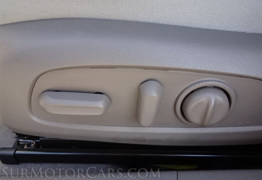 2020 Chevrolet Malibu - Image 36