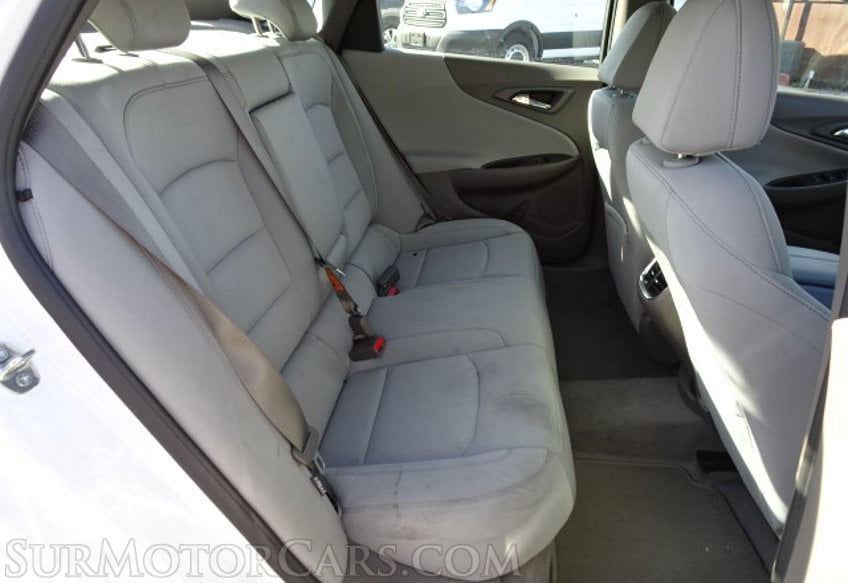 2020 Chevrolet Malibu - Image 27