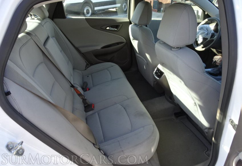 2020 Chevrolet Malibu - Image 29