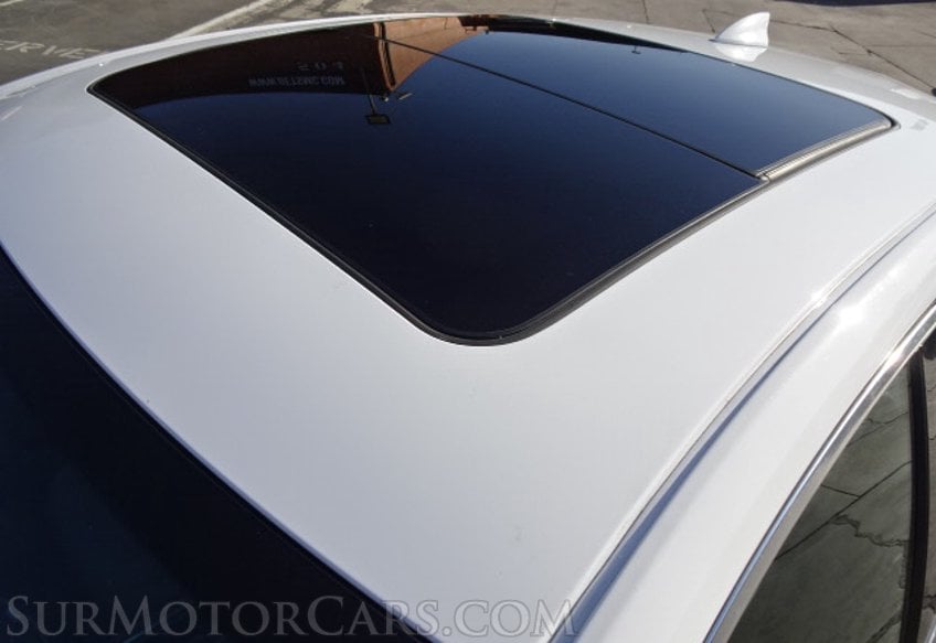 2020 Chevrolet Malibu - Image 14