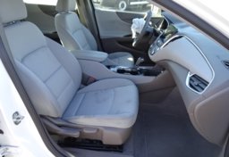 2020 Chevrolet Malibu - Image 23