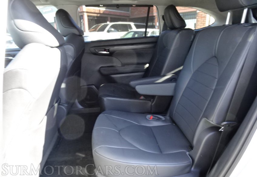 2020 Toyota Highlander - Image 33