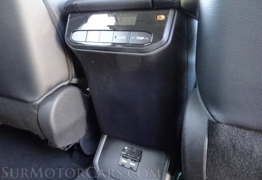 2020 Toyota Highlander - Image 50