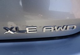 2020 Toyota Highlander - Image 21