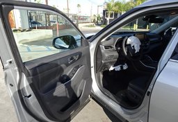 2020 Toyota Highlander - Image 22