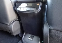 2020 Toyota Highlander - Image 50