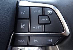 2020 Toyota Highlander - Image 46