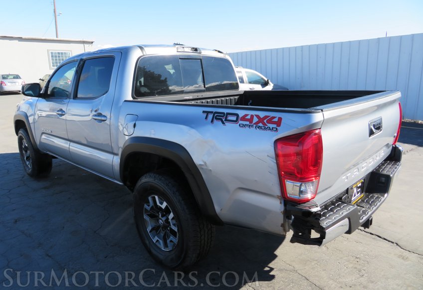 2018 Toyota Tacoma - Image 8