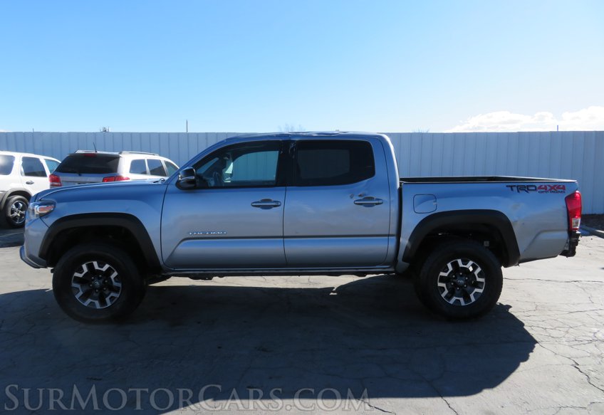 2018 Toyota Tacoma - Image 11