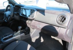 2018 Toyota Tacoma - Image 26