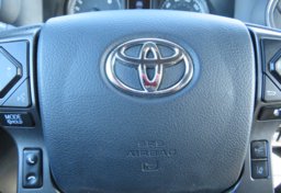 2018 Toyota Tacoma - Image 33