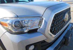 2018 Toyota Tacoma - Image 23