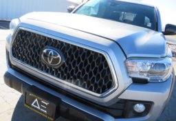 2018 Toyota Tacoma - Image 19