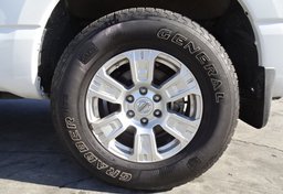 2018 Nissan Titan - Image 16