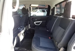 2018 Nissan Titan - Image 29