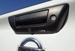 2018 Nissan Titan - Image 18