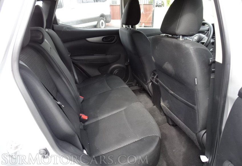 2019 Nissan Rogue Sport - Image 30