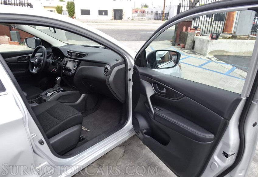 2019 Nissan Rogue Sport - Image 20