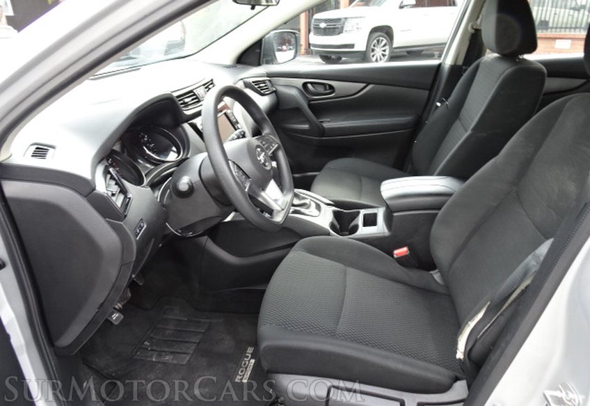 2019 Nissan Rogue Sport - Image 25