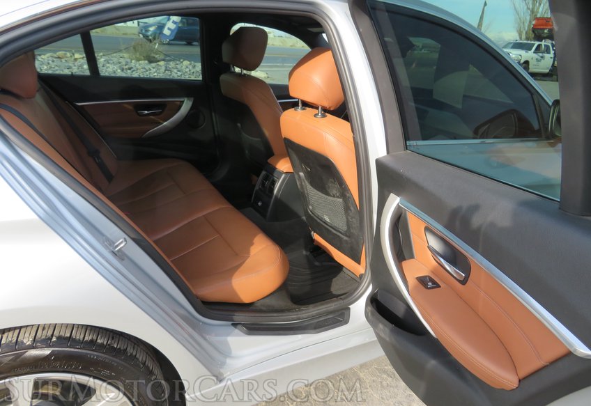 2016 BMW 3 Series - Image 21