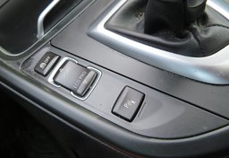 2016 BMW 3 Series - Image 42