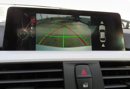 2016 BMW 3 Series - Image 30