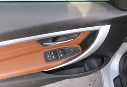 2016 BMW 3 Series - Image 41