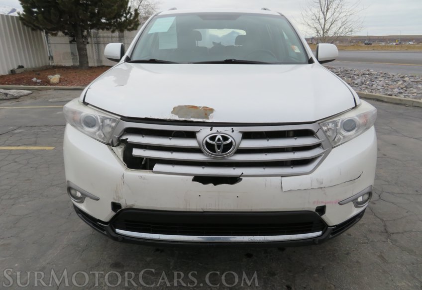 2013 Toyota Highlander - Image 11