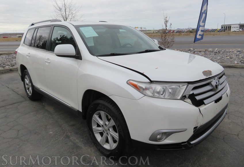 2013 Toyota Highlander - Image 4
