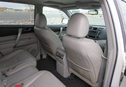2013 Toyota Highlander - Image 23