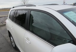 2013 Toyota Highlander - Image 14