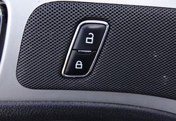 2013 Ford Explorer - Image 44