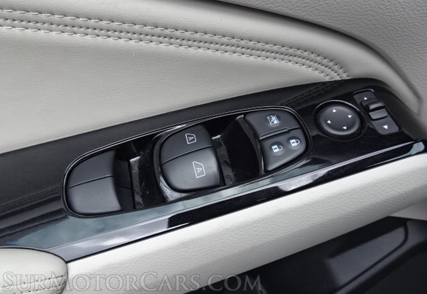 2020 Nissan Altima - Image 38