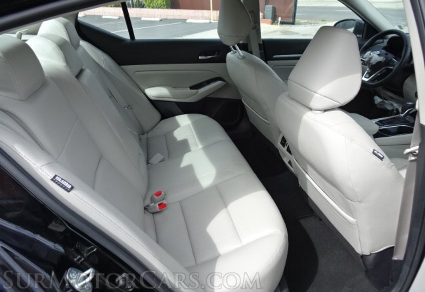 2020 Nissan Altima - Image 31