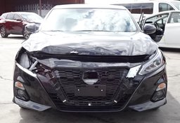 2020 Nissan Altima - Image 11