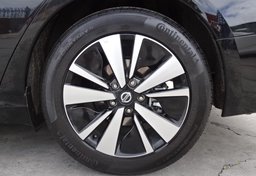 2020 Nissan Altima - Image 17