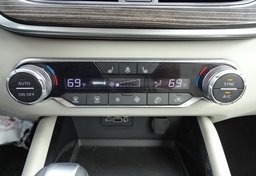 2020 Nissan Altima - Image 42