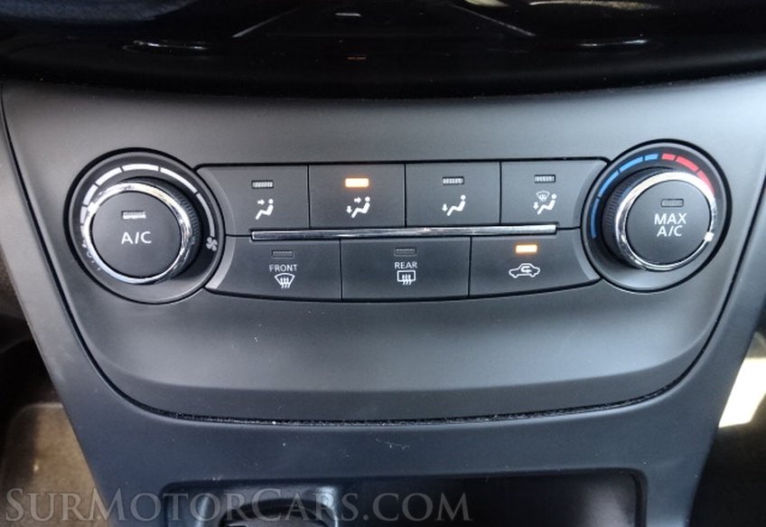 2019 Nissan Sentra - Image 39