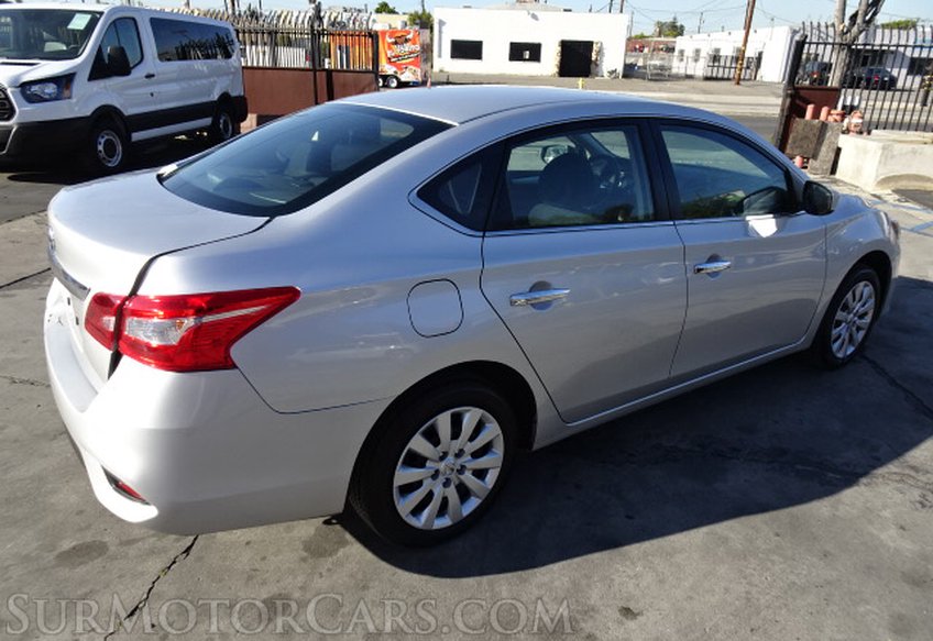 2019 Nissan Sentra - Image 5