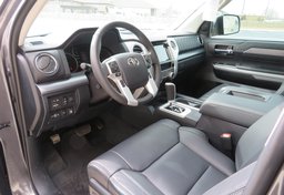 2020 Toyota Tundra 4WD - Image 31