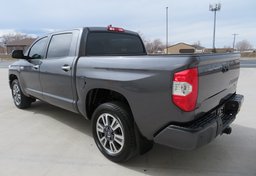 2020 Toyota Tundra 4WD - Image 10